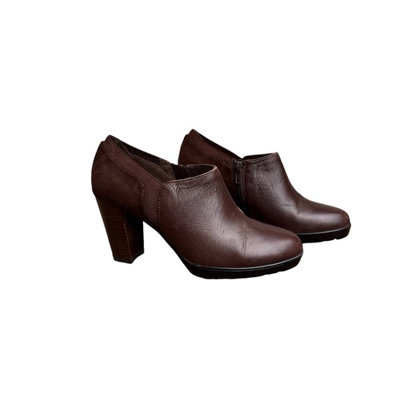 Bella Vita Leather and Suede Stacked Heel Ankle Boots. Size 7.5 - Picture 2 of 6